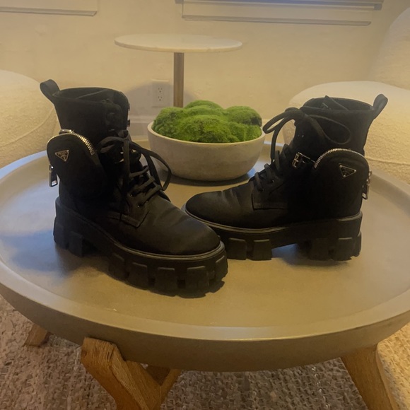 AUTHENTIC PRADA NYLON MONOLITH COMBAT BOOTS with MINI POUCHES - Picture 3 of 9